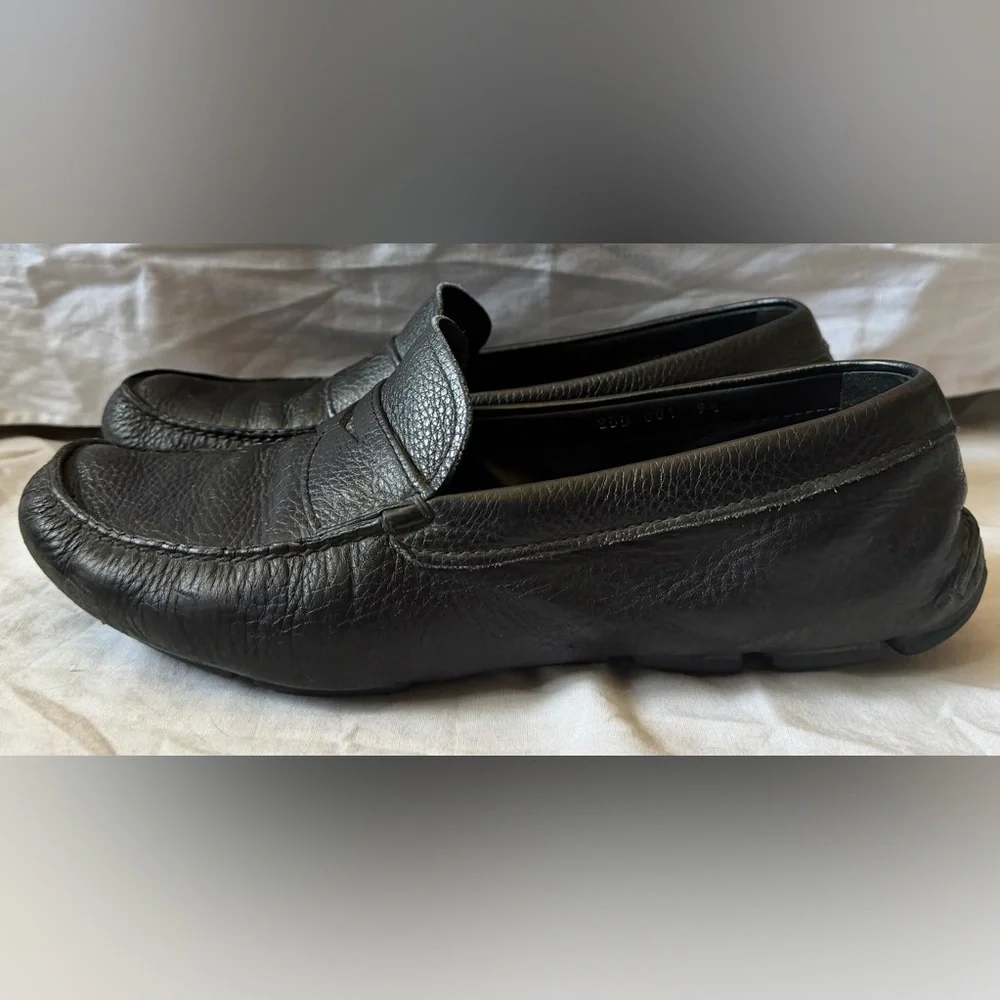 PRADA Mens Pebble Leather Logo Driving Loafer Slipper Sz 9.5 Shoes 2DD001